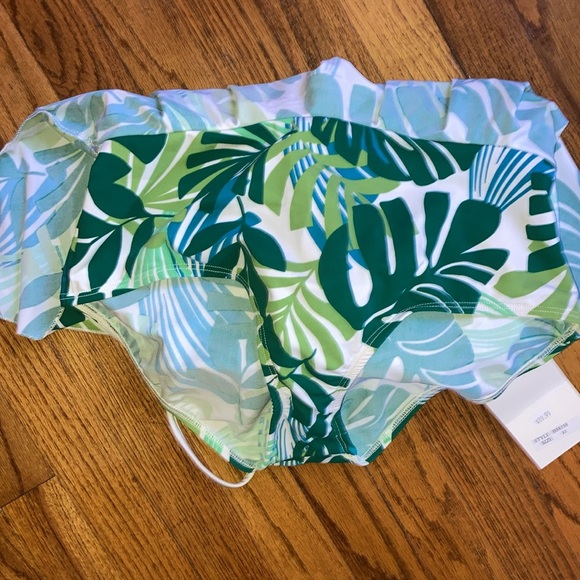 Bettie Page BANDEAU ONE PIECE WITH SKIRT IN TROPICAL PALM - Picture 7 of 9